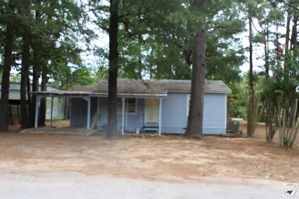 1307 Center St, Hope, AR 71801