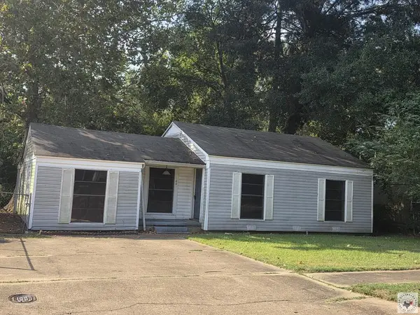 644 Arizona Ave, Wake Village, TX 75501
