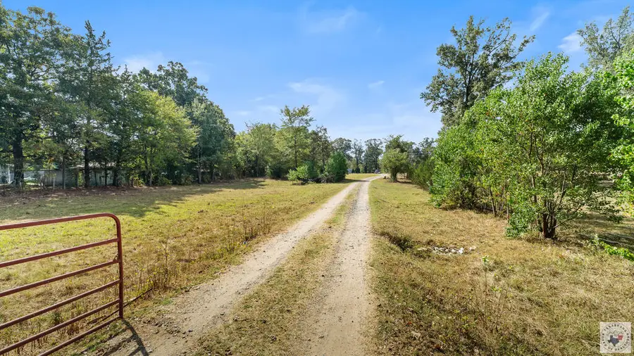 510 Greenwood Road, Texarkana, TX 75501 - #2