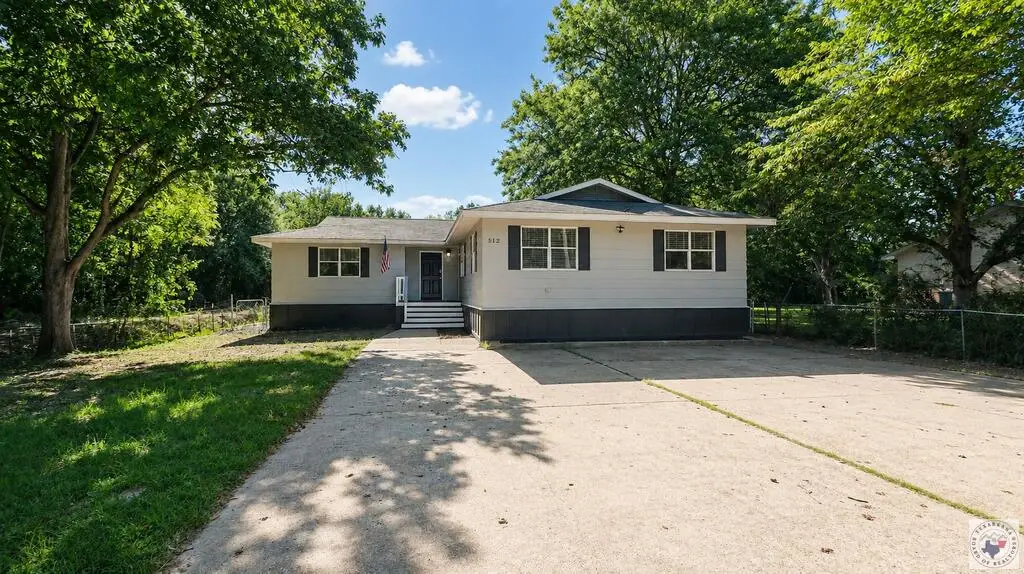 512 High School, Atlanta, TX 75501 - #1