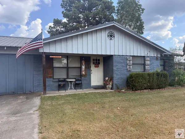105 Pecan Dr, New Boston, TX 75570