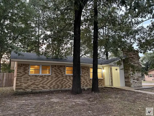3323 Cherry, Texarkana, AR 71854