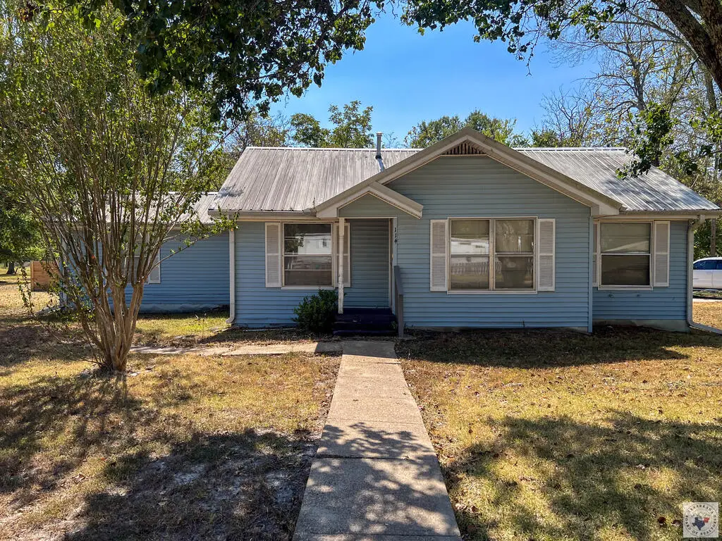 114 Old English Rd, Annona, TX 75550 - #1