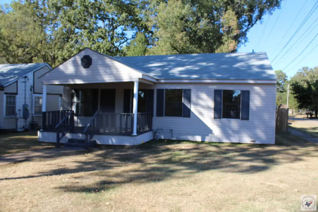 320 E 13th Street, Hope, AR 71801 - #1