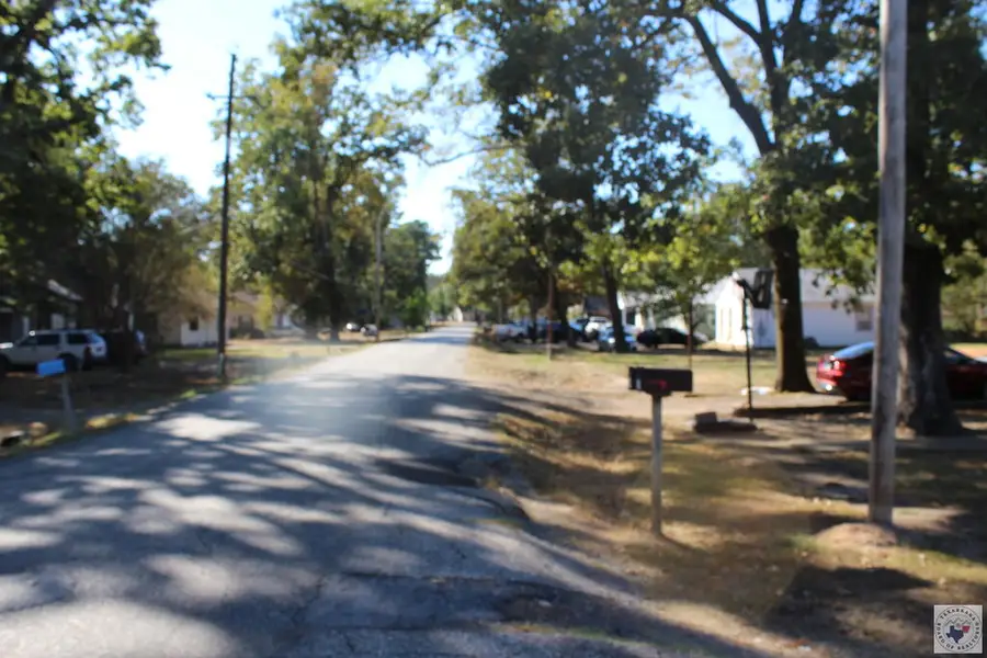 320 E 13th Street, Hope, AR 71801 - #3