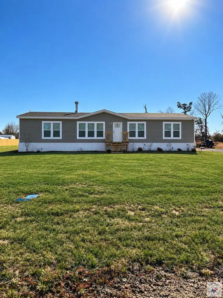 55 Barkman Bend Rd, Hooks, TX 75561 - #1