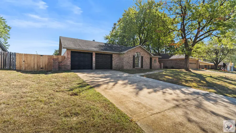 105 Eastline, Wake Village, TX 75501 - #2