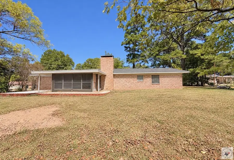 302 Redwater Road, Wake Village, TX 75501 - #2