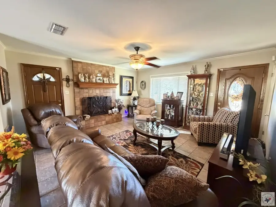 809 Holly, Atlanta, TX 75551 - #2