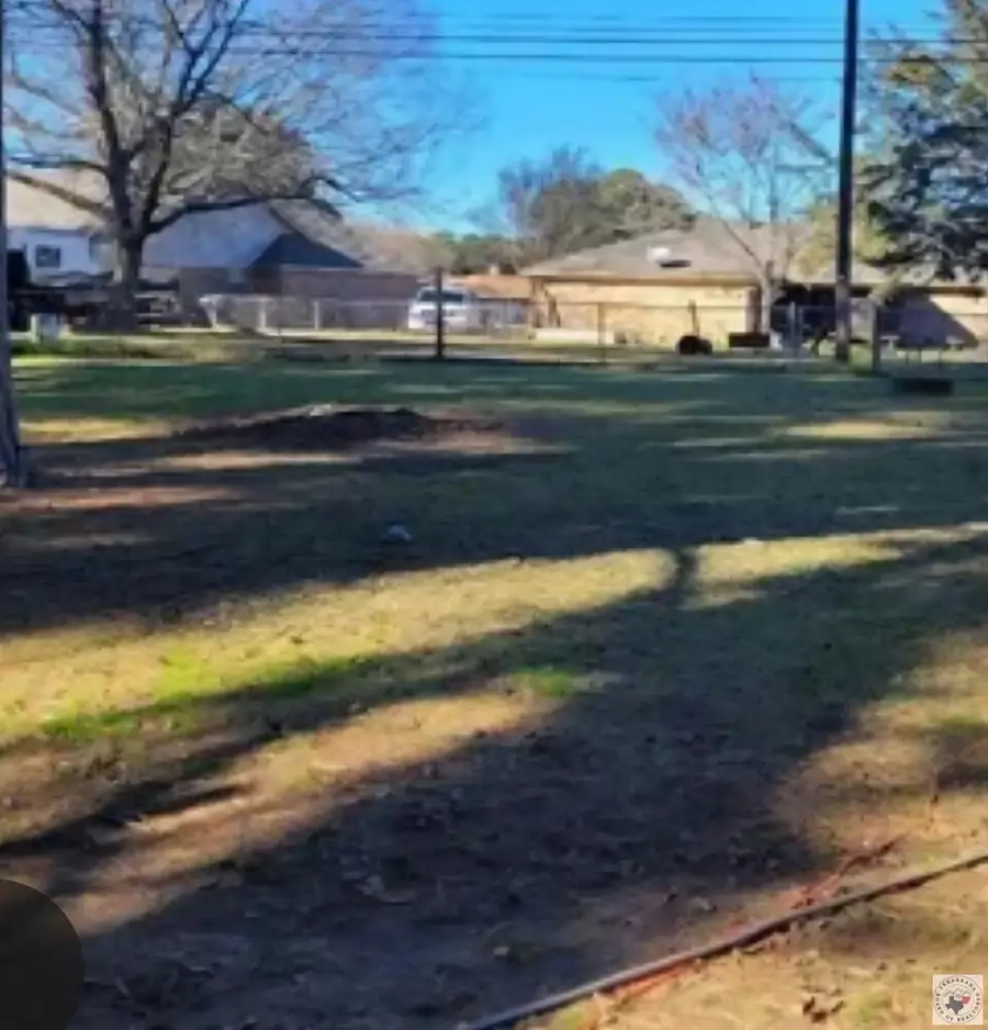 39 E Greenfield Drive, Texarkana, TX 75501 - #2