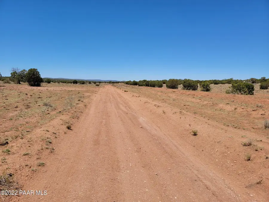 02 Denny 5 Road, Seligman, AZ 86337 - Image #3