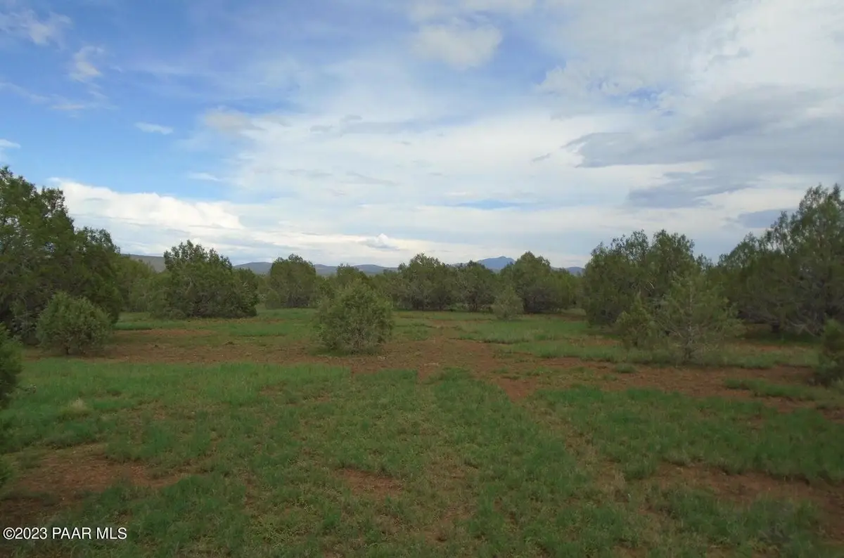 1802 Cumberland Road, Ash Fork, AZ 86320 - Image #1