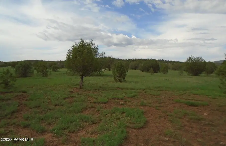 1802 Cumberland Road, Ash Fork, AZ 86320 - Image #2