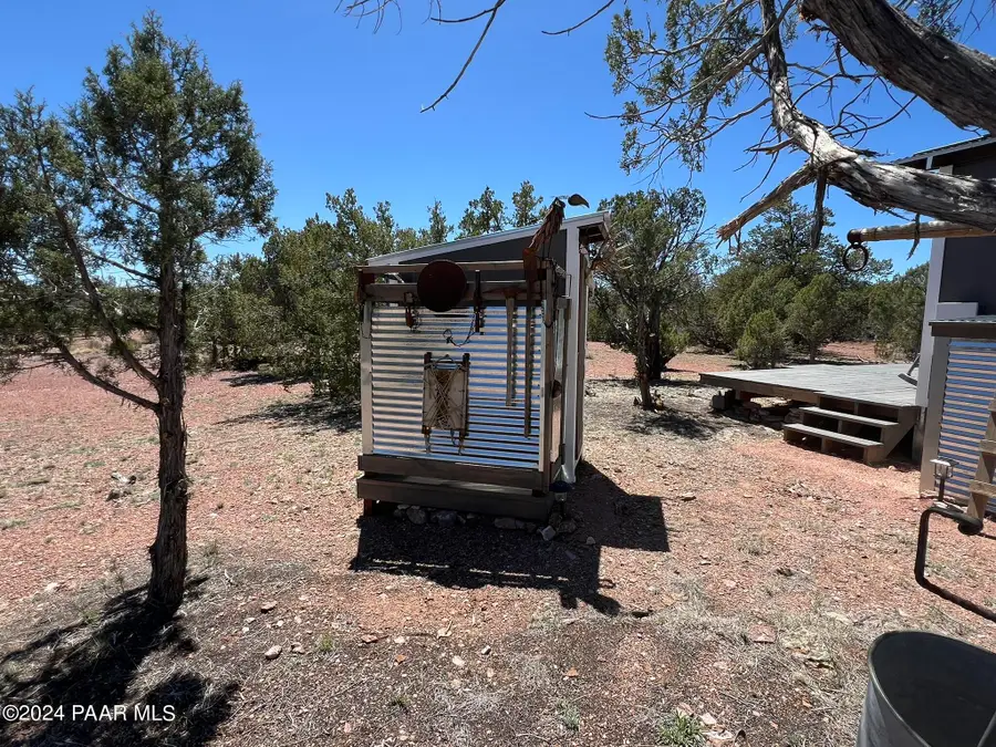 182 NE Cooks Trail, Ash Fork, AZ 86320 - Image #3