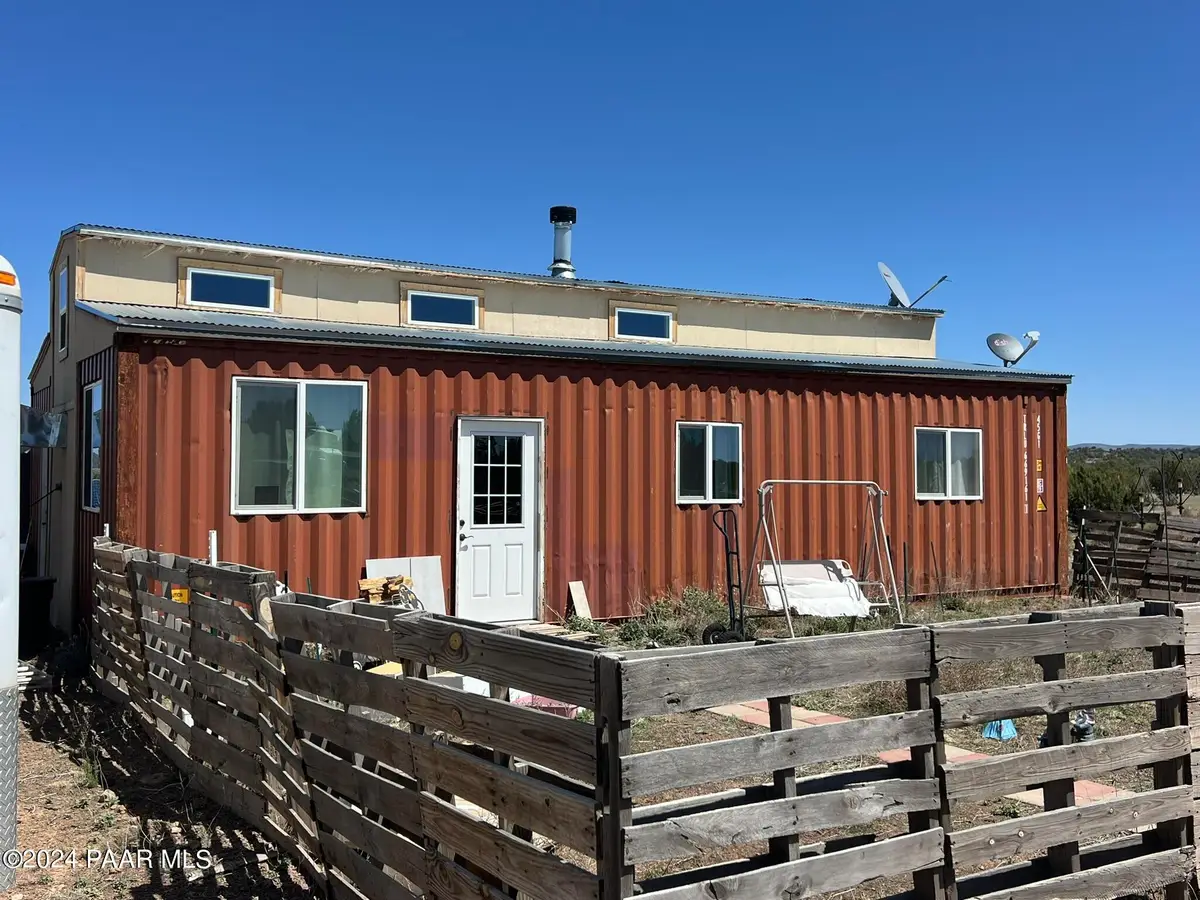 47 N Humble Lane, Ash Fork, AZ 86320 - Image #1