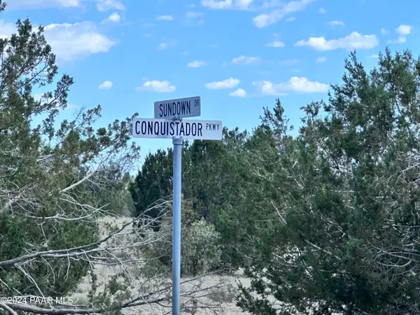 31632 W Sundown Drive, Seligman, AZ 86337