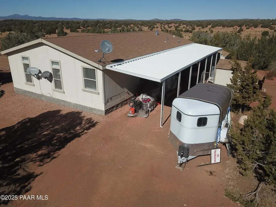 44175 Cattle Drive, Ash Fork, AZ 86320 - Image #2
