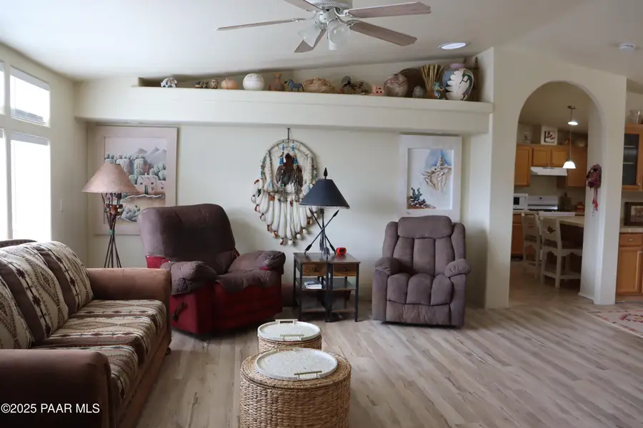 44175 Cattle Drive, Ash Fork, AZ 86320 - Image #3