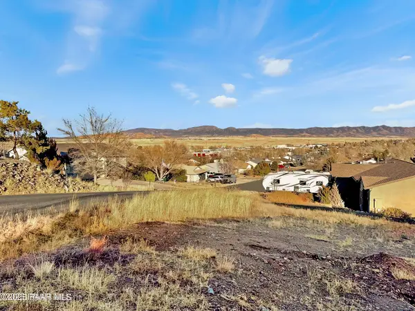 8061 E Dust Devil Drive, Prescott Valley, AZ 86314