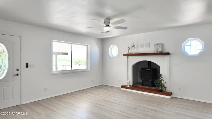 5640 N Burke Boulevard, Rimrock, AZ 86335 - Image #3