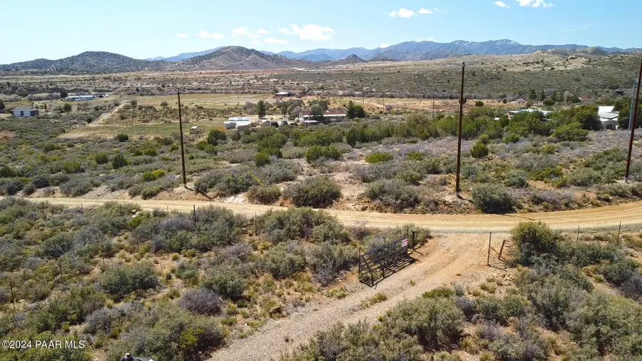 11425 S Hackberry Road, Mayer, AZ 86333 - Image #2
