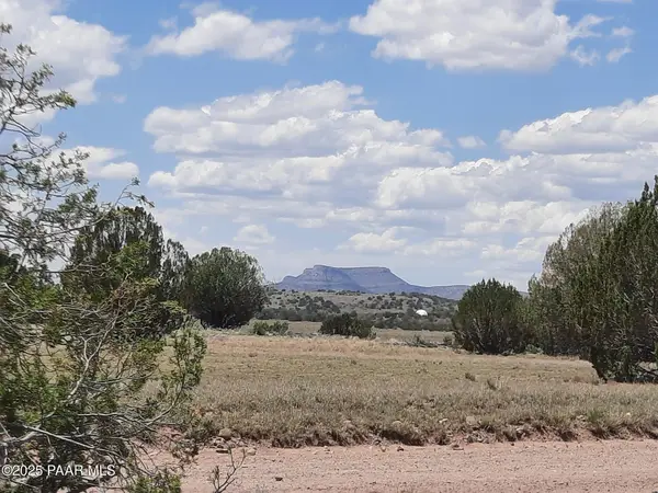 Lot 1389 Anvil Rock Rd, Seligman, AZ 86337