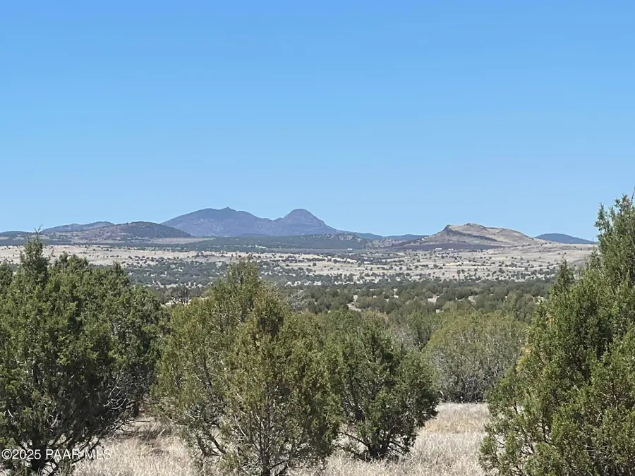 10 S2 Off Of Looking Glass, Ash Fork, AZ 86320 - Image #2