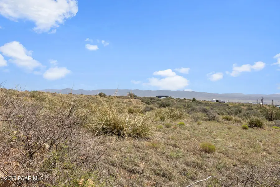 9180 E Wolf Road, Dewey Humboldt, AZ 86327 - Image #2