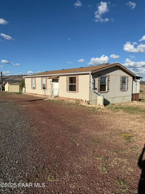 54125 Mariposa Ln Lane, Seligman, AZ 86337