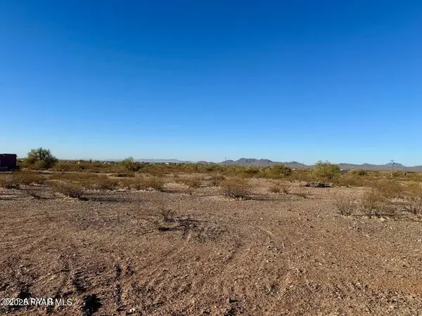 Xx00 W Opportunity Way, Morristown, AZ 85342