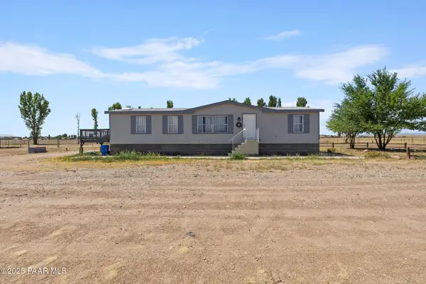25915 N Lola Lane, Paulden, AZ 86334