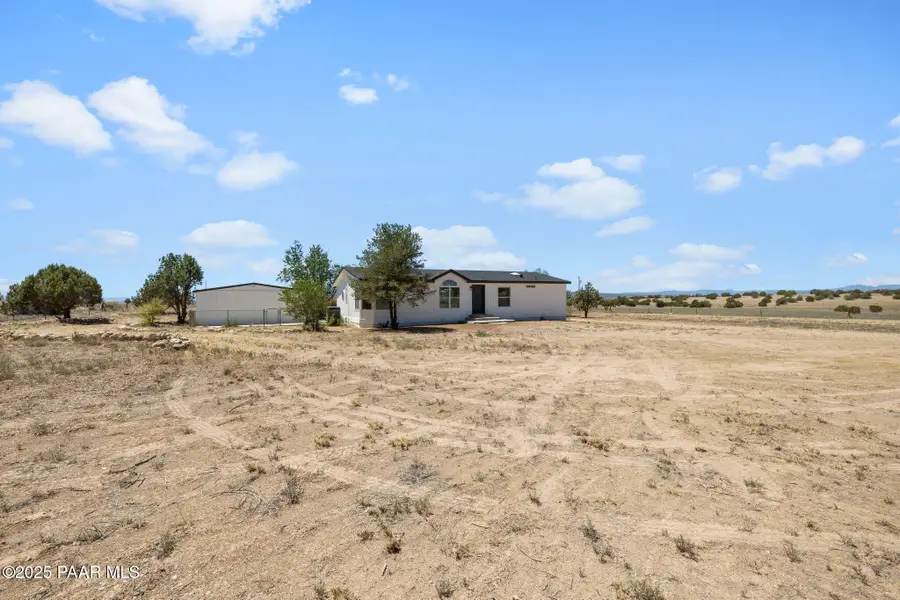 925 W Gina Marie Boulevard, Paulden, AZ 86334 - Image #3