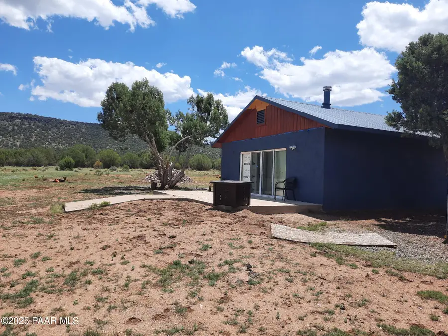 47683 N Deadwood Drive, Seligman, AZ 86337 - Image #2