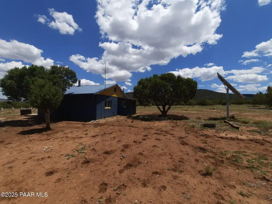 47683 N Deadwood Drive, Seligman, AZ 86337 - Image #3