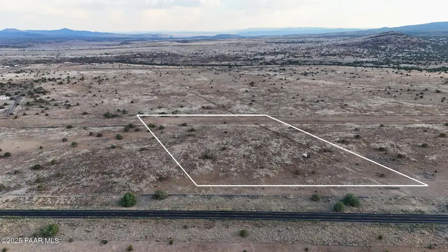 10111 W Old Highway 66, Ash Fork, AZ 86320 - #3