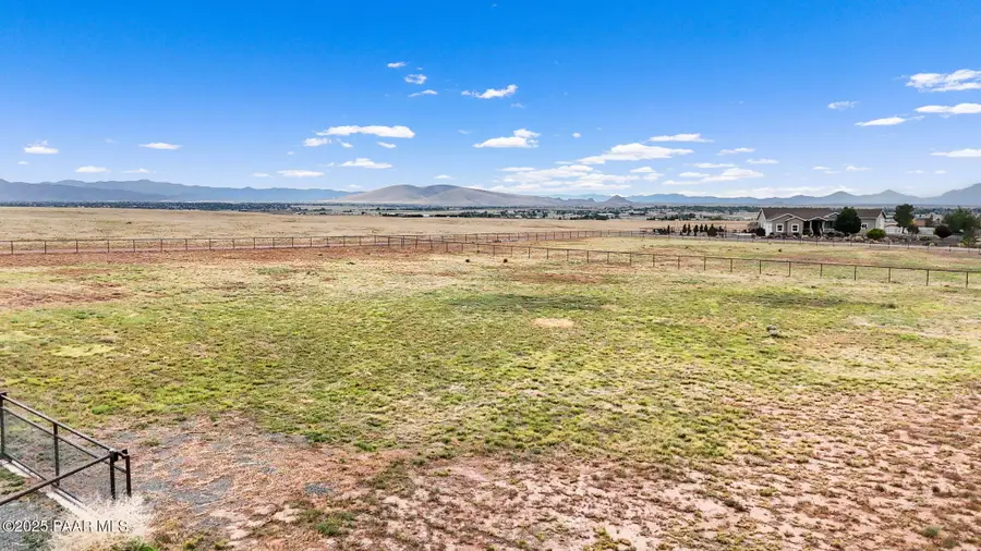 8050 N Open Prairie Lane, Prescott Valley, AZ 86315 - Image #3