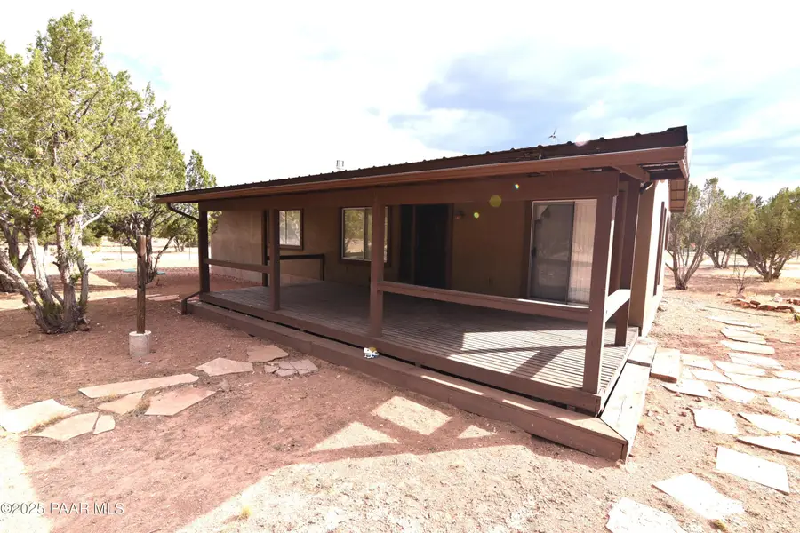 45437 N Jacqueline Hill Drive, Ash Fork, AZ 86320 - Image #3