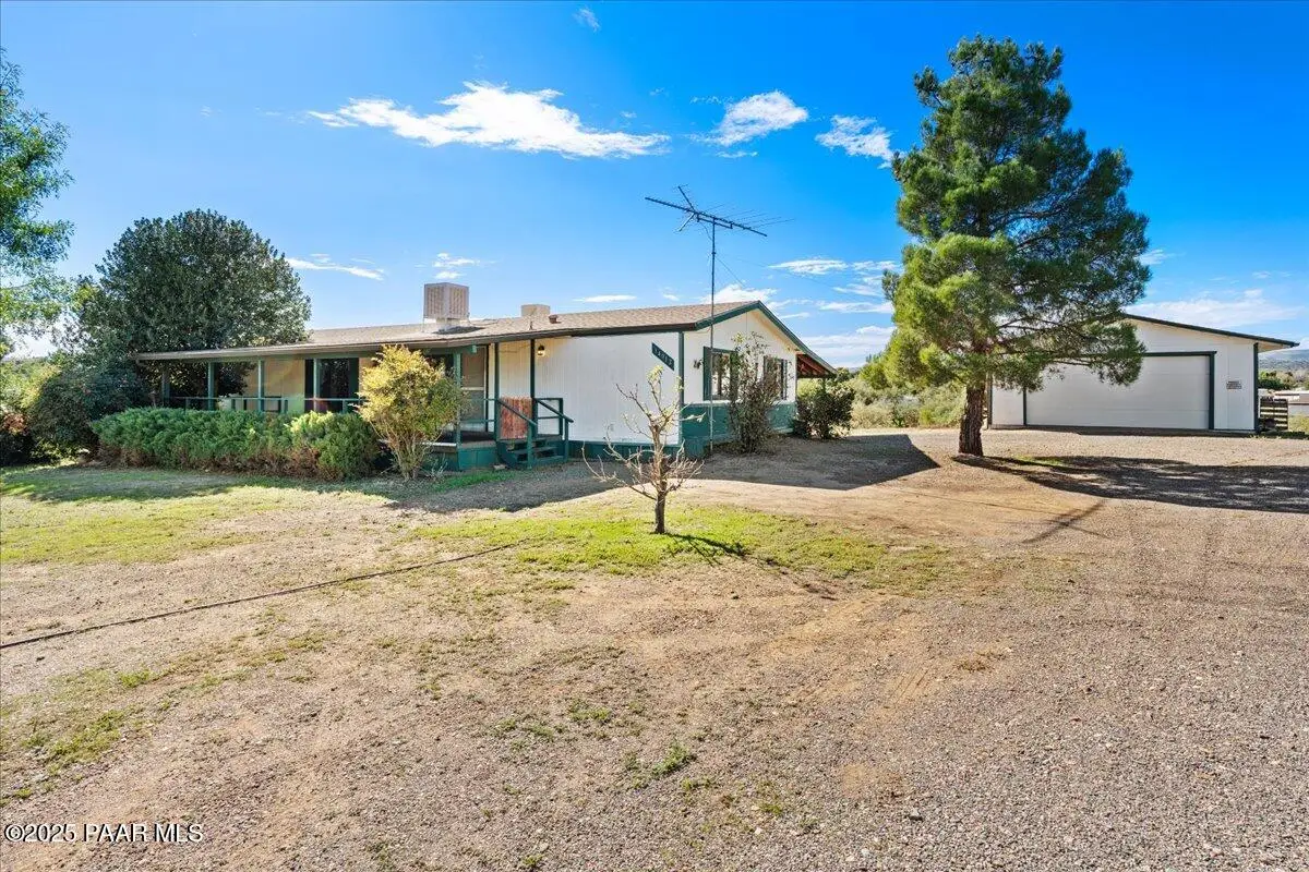 14012 S Holly Road, Mayer, AZ 86333 - Image #1