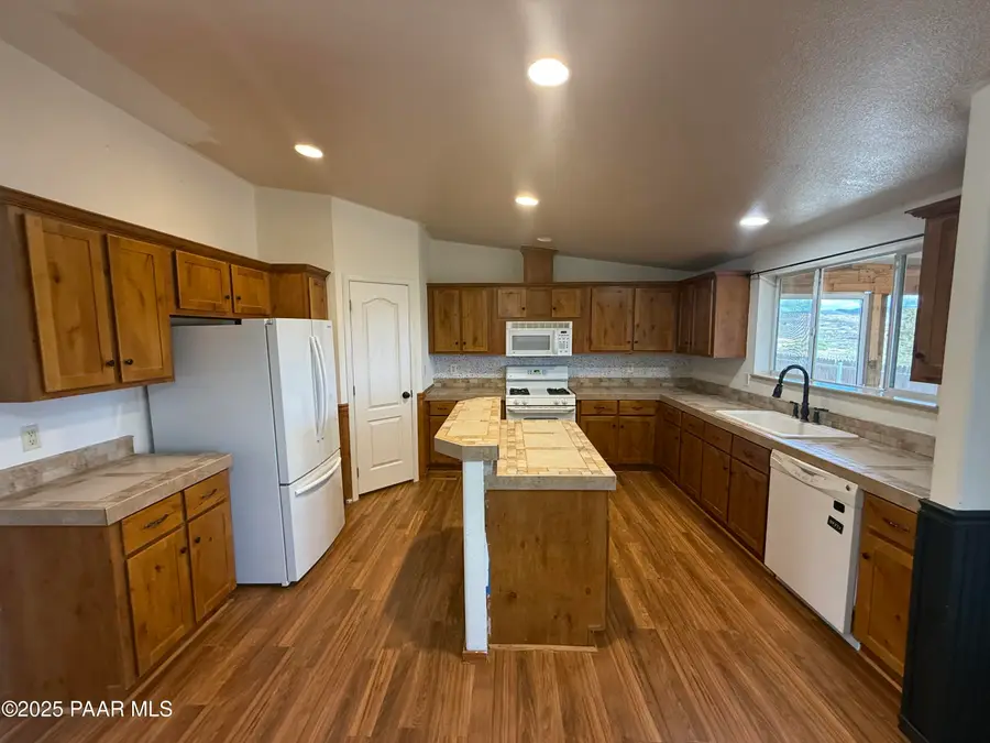 17235 E Yarber Court, Dewey, AZ 86327 - Image #2