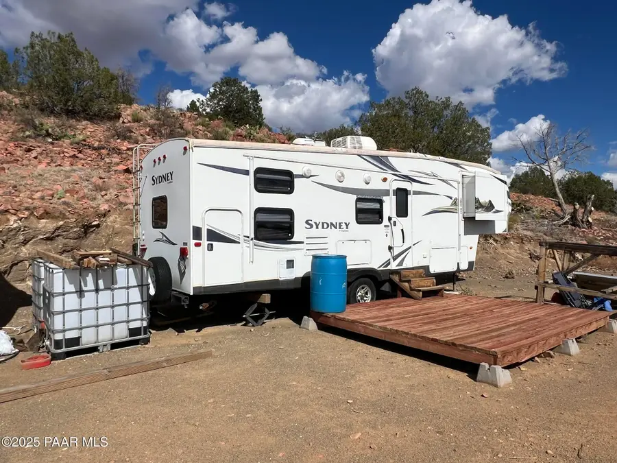 296 Quartz Hill Road, Ash Fork, AZ 86320 - Image #2