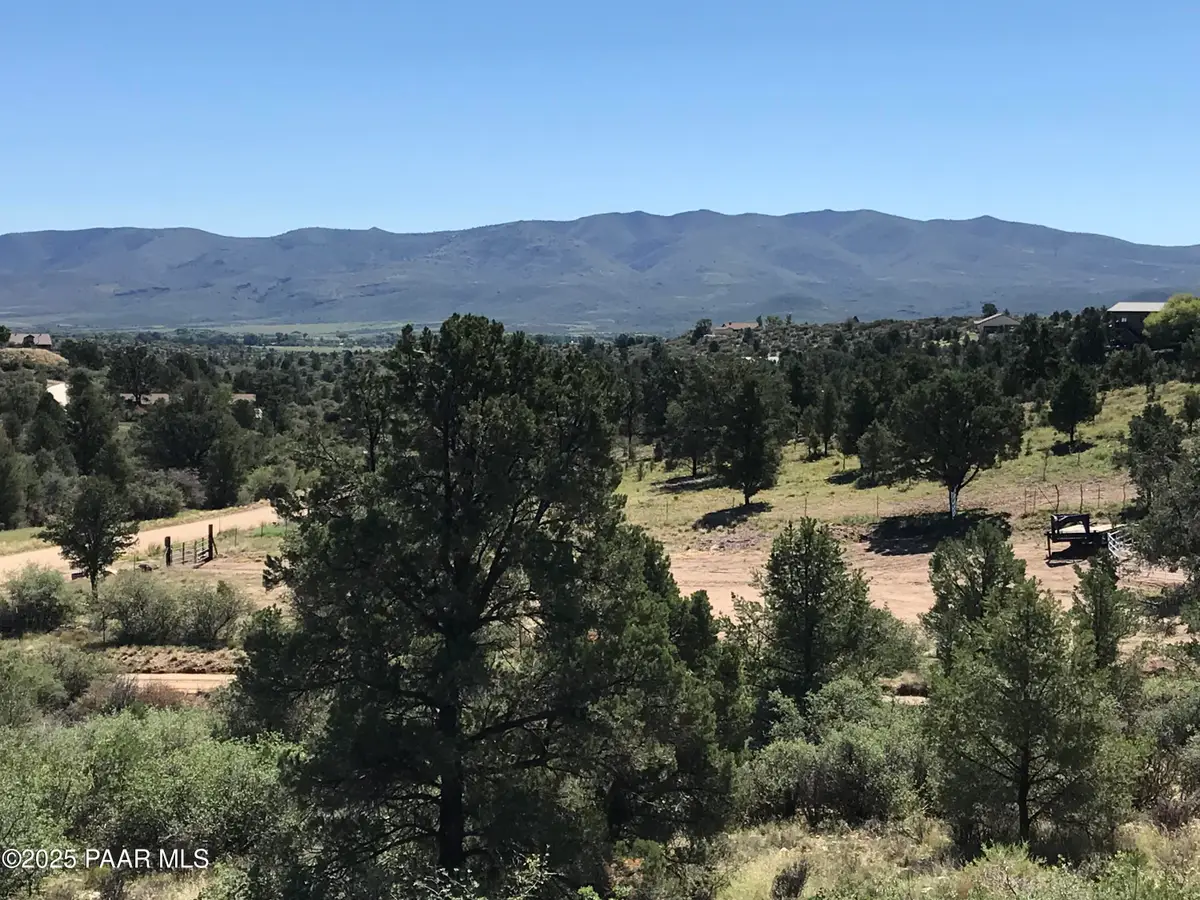 17570 S Oak Drive, Peeples Valley, AZ 86332 - Image #1