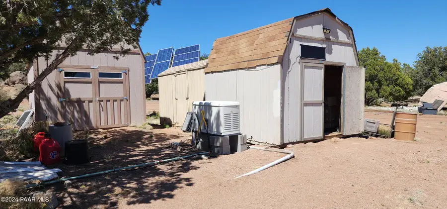 21095 Mckenzie Drive, Kingman, AZ 86401 - Image #3