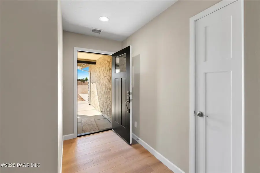 1220 E Cougar Ridge Road, Paulden, AZ 86334 - Image #2