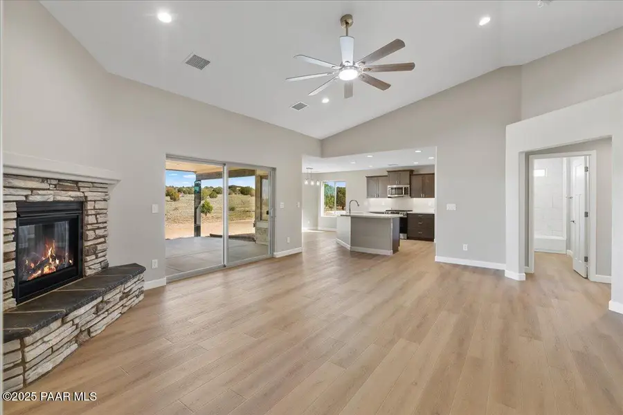 1220 E Cougar Ridge Road, Paulden, AZ 86334 - Image #3