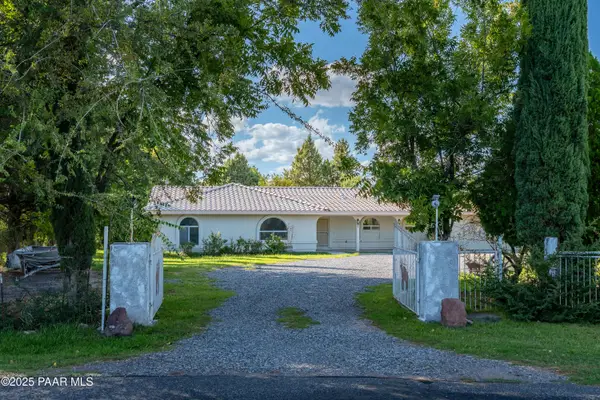 10885 E Pear Tree Drive, Cornville, AZ 86325