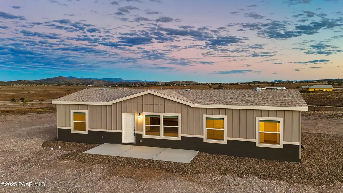 23381 N Jester Track Drive, Paulden, AZ 86334 - Image #1