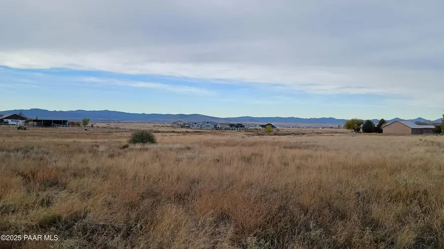11180 N Out Of The Way Place, Prescott Valley, AZ 86315 - Image #3