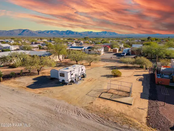 30654 Sun Rider Way, Congress, AZ 85332