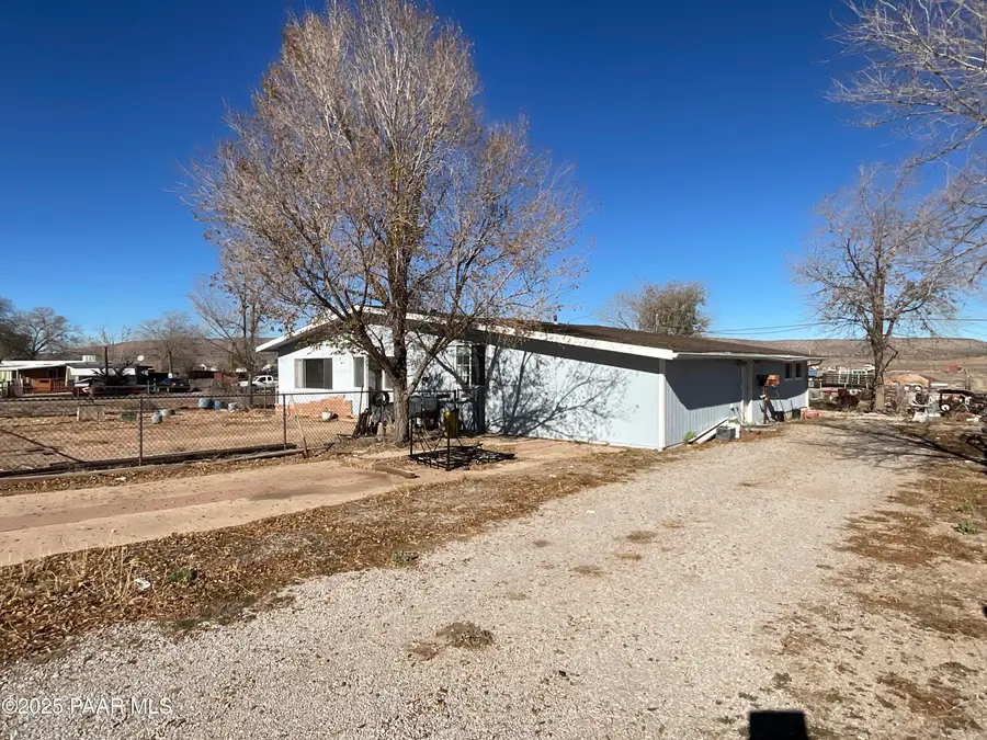 22530 W Willow Street, Seligman, AZ 86337 - Image #2