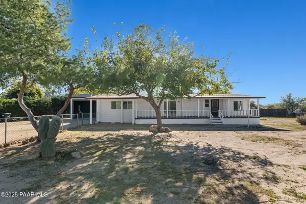 23865 W Coleman Drive, Congress, AZ 85332